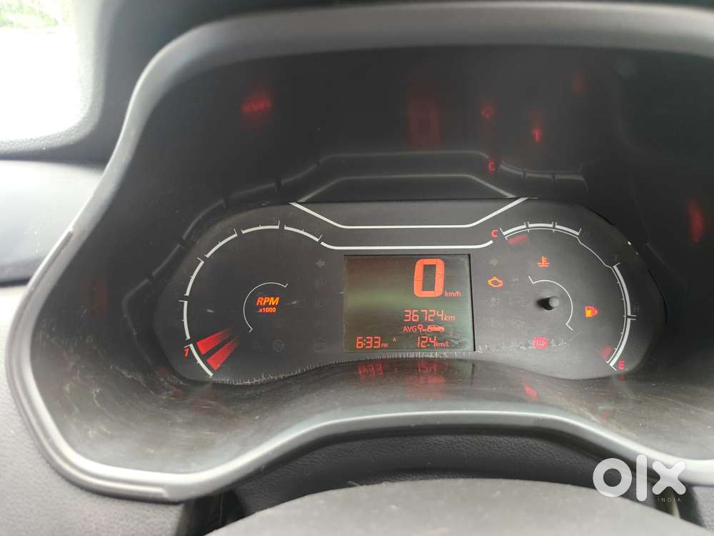 Renault Triber 1.0 Rxe, 2021, Petrol