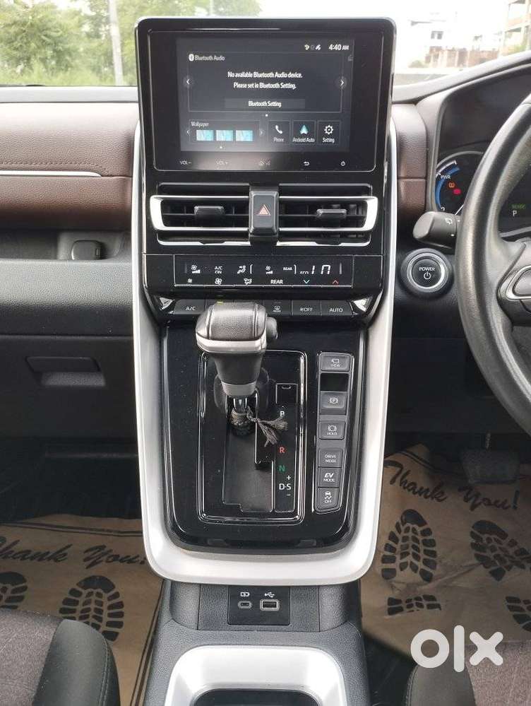 Toyota Innova Hycross 2.0 Vx Hybrid 8 Str, 2023, Petrol
