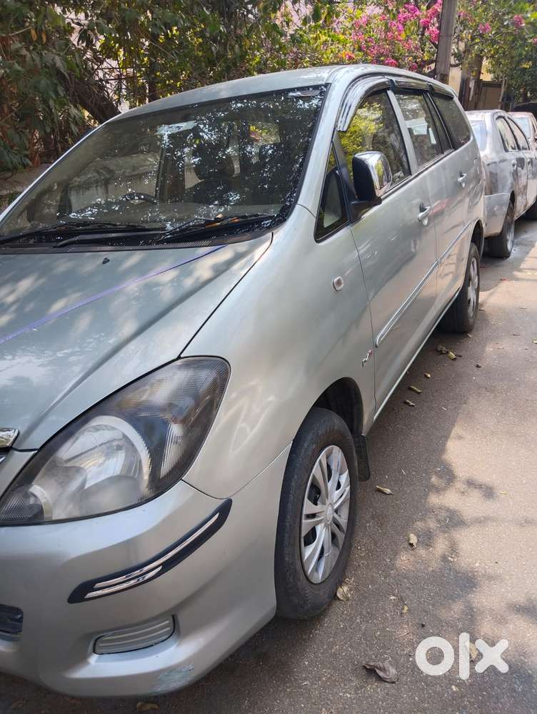 Toyota Innova 2.5 G (diesel) 8 Seater, 2006, Diesel