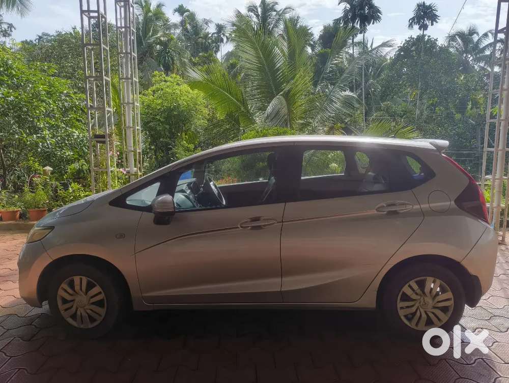 Honda Jazz 2016 Diesel 200000 Km Driven