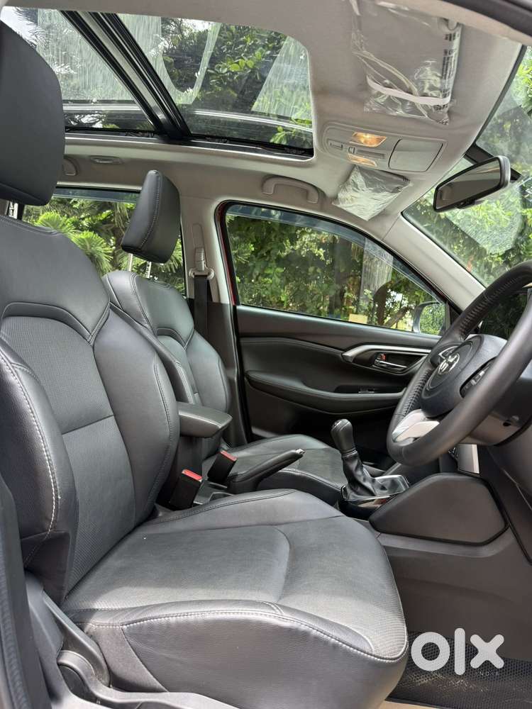 Toyota Urban Cruiser Hyryder 1.5 V Neo Drive, 2023, Petrol