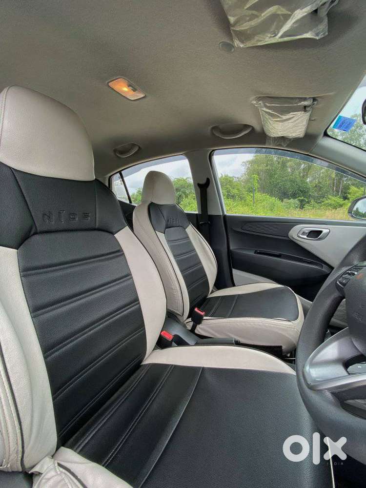 Hyundai Grand I10 Nios Amt Sportz, 2023, Petrol