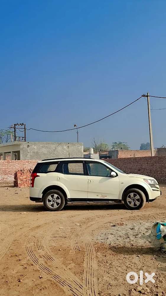 Mahindra Xuv500 2012 Diesel 15 Km Driven