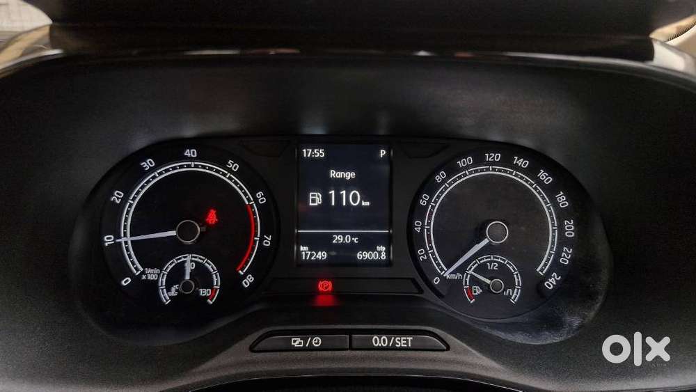 Skoda Slavia 1.0 Ambition Tsi At, 2022, Petrol
