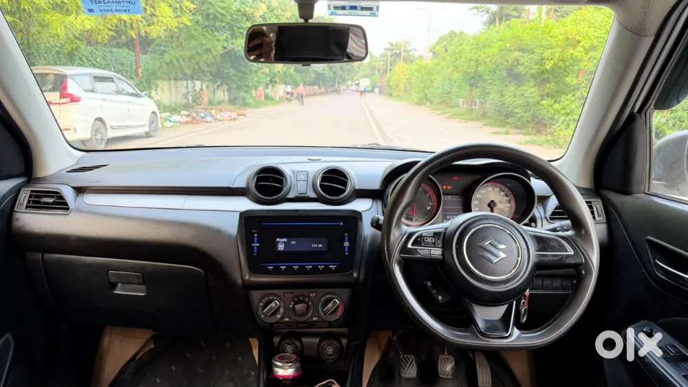 Maruti Suzuki Swift Vxi, 2022, Petrol