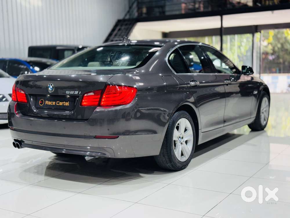 Bmw 5 Series 523i Sedan, 2010, Petrol