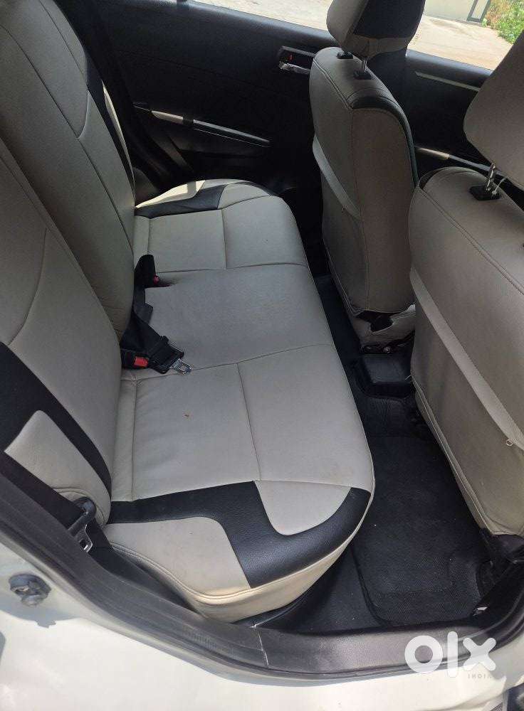 Maruti Suzuki Swift Vxi + Manual, 2015, Petrol