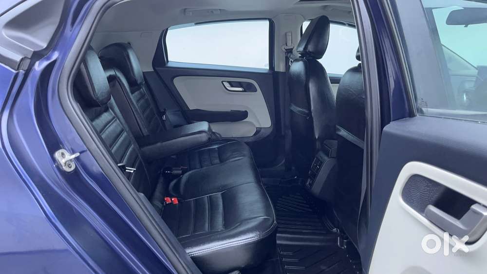 Tata Altroz Xz Plus (s), 2024, Petrol