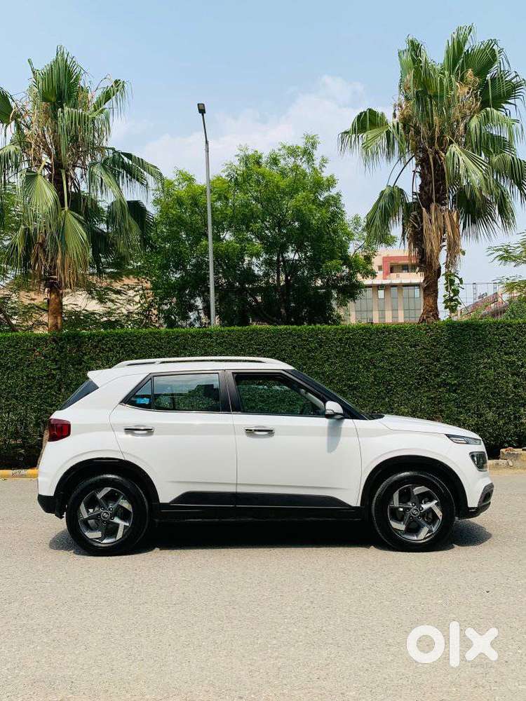 Hyundai Venue Sx Plus Turbo Dct, 2021, Petrol