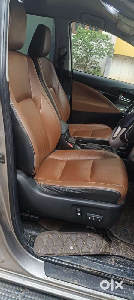 Toyota Innova Crysta 2.8z Automatic, 2017, Diesel