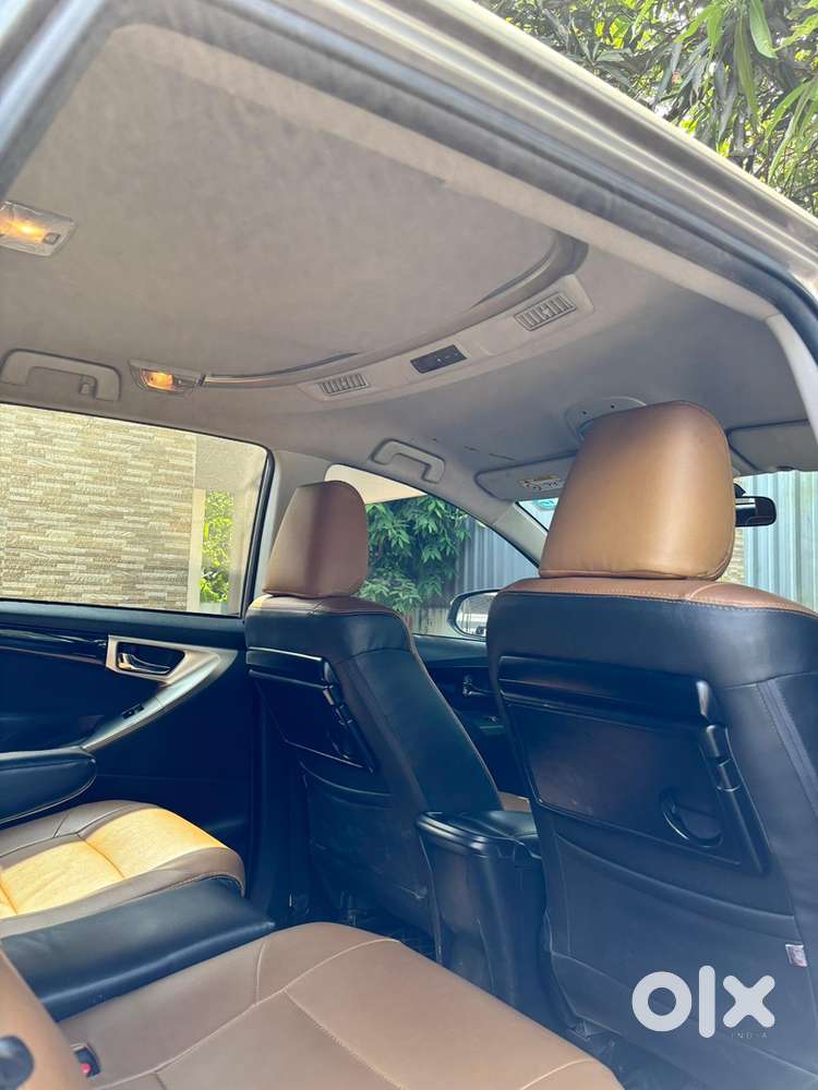 Toyota Innova Crysta 2019