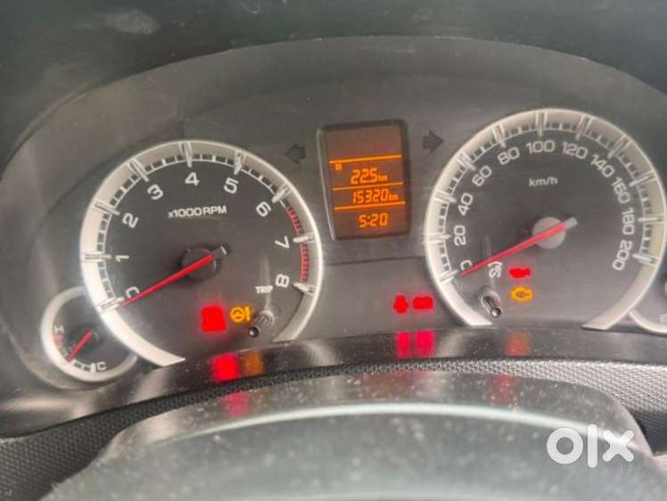Maruti Suzuki Swift Vxi Abs Bsiv, 2015, Petrol