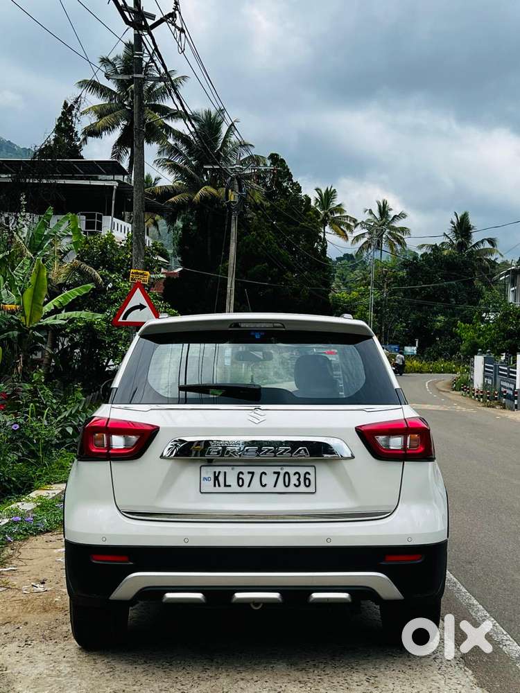 Maruti Suzuki Brezza 1.5 Zxi Plus Smart Hybrid, 2022, Petrol