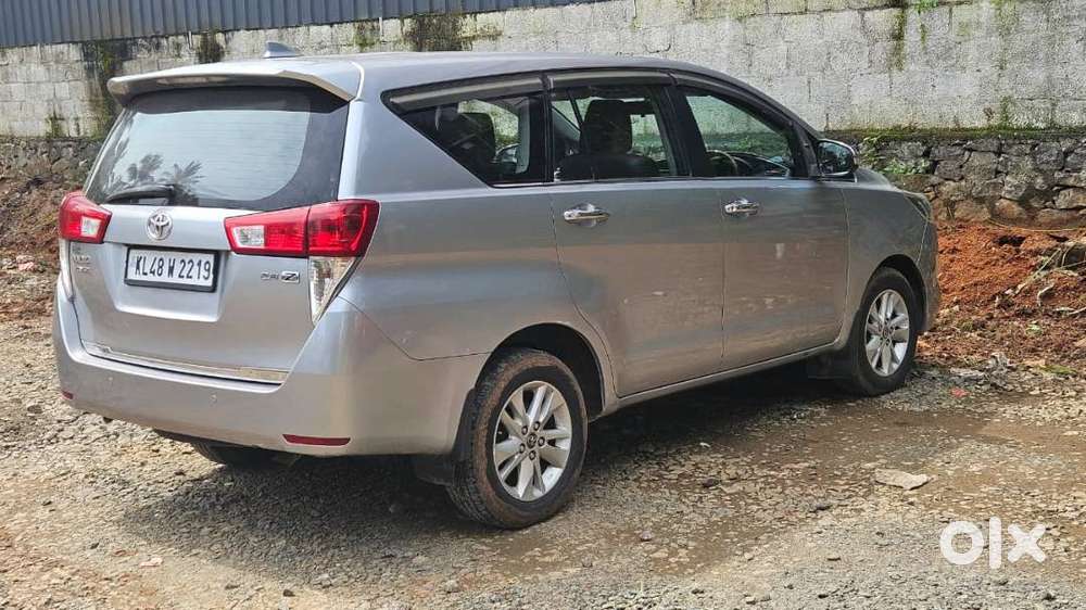 Innova Crysta 2.8z Automatic