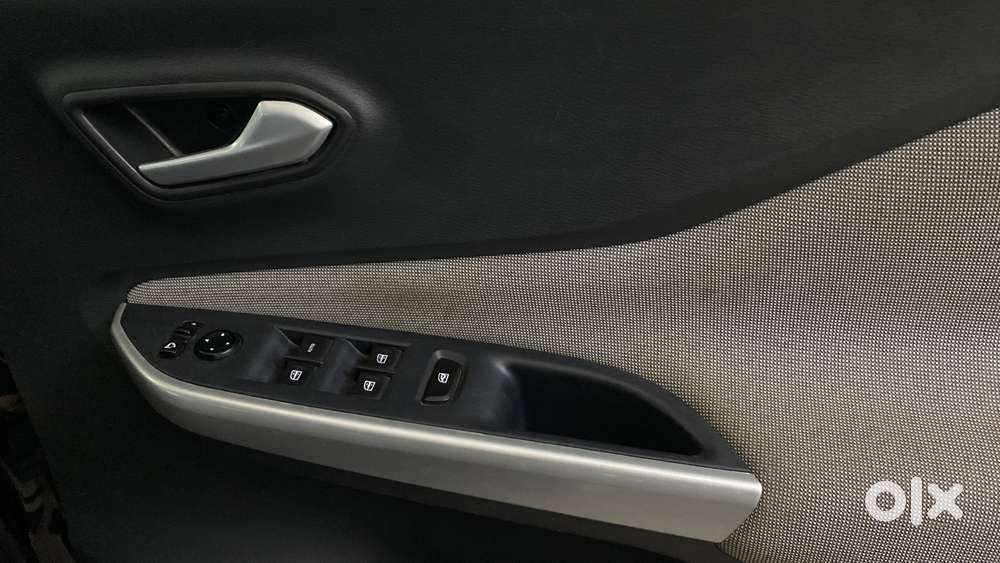 Nissan Magnite 1.0 Xv, 2023, Petrol