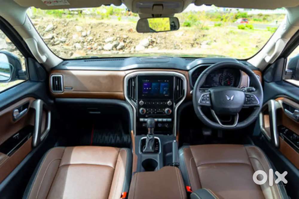 Mahindra Scorpio-n Z8 Select Automatic  Sunroof