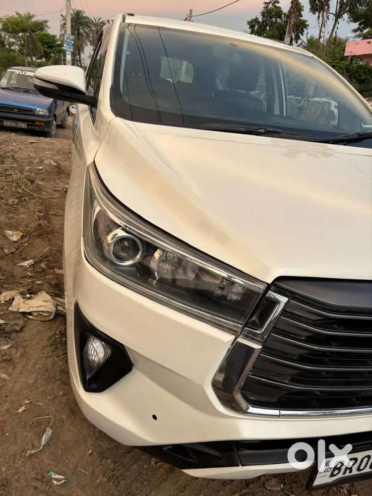 Toyota Innova Crysta 2017 Available