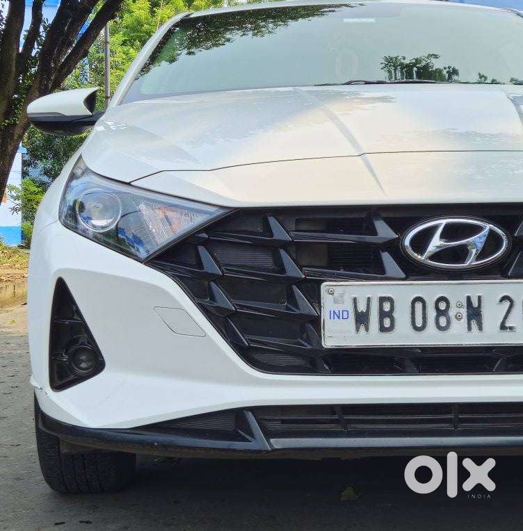 Hyundai I20 Asta (o) 1.2 Mt, 2022, Petrol