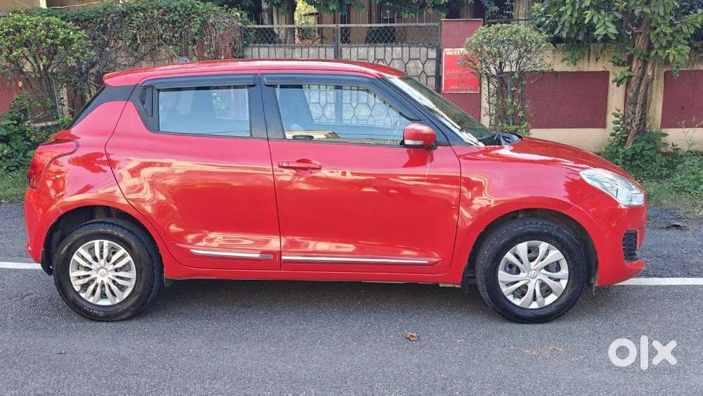 Maruti Suzuki Swift Vxi Ags, 2022, Petrol