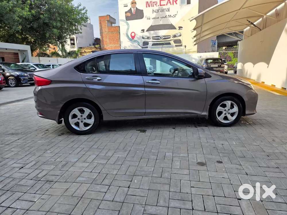 Honda City 1.5 V 4th Gen I-vtec Mt, 2016, Petrol