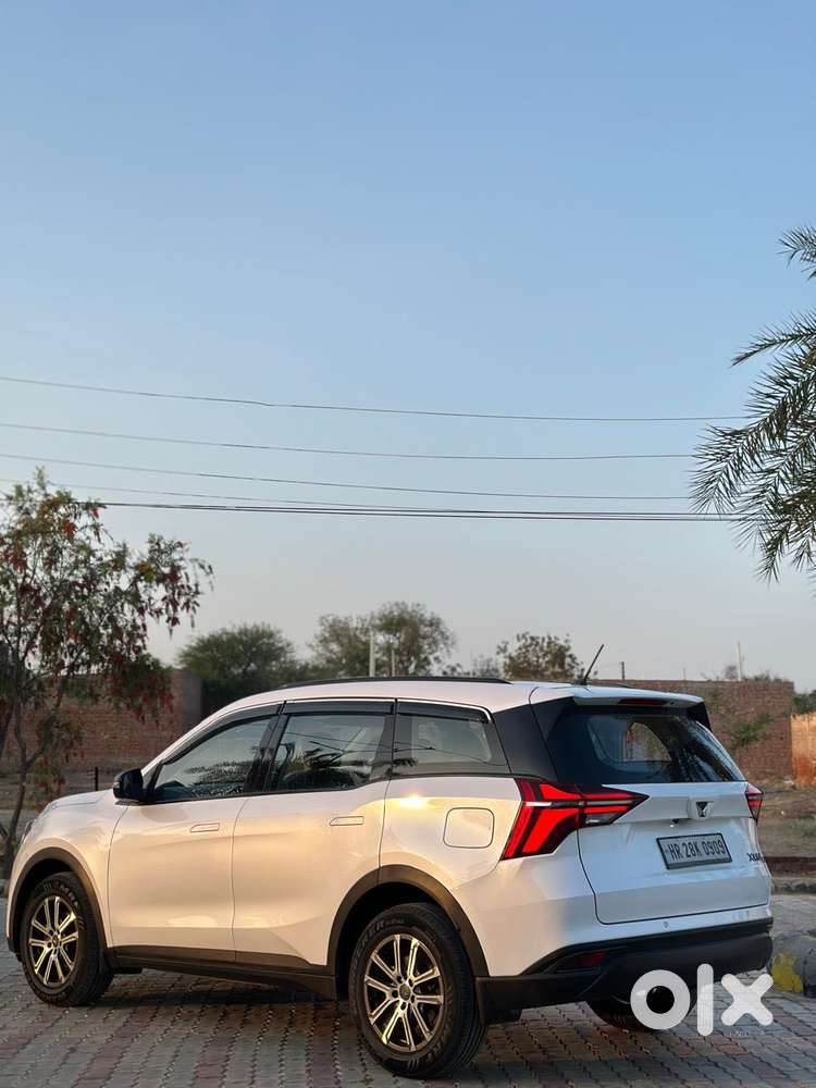 Mahindra Xuv700 2.2 Mx Diesel Mt 5 Str, 2022, Diesel
