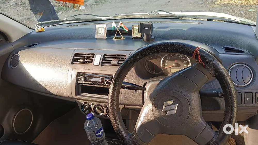 साइलेंट इंजन चलने में जोरदार आरामदायक