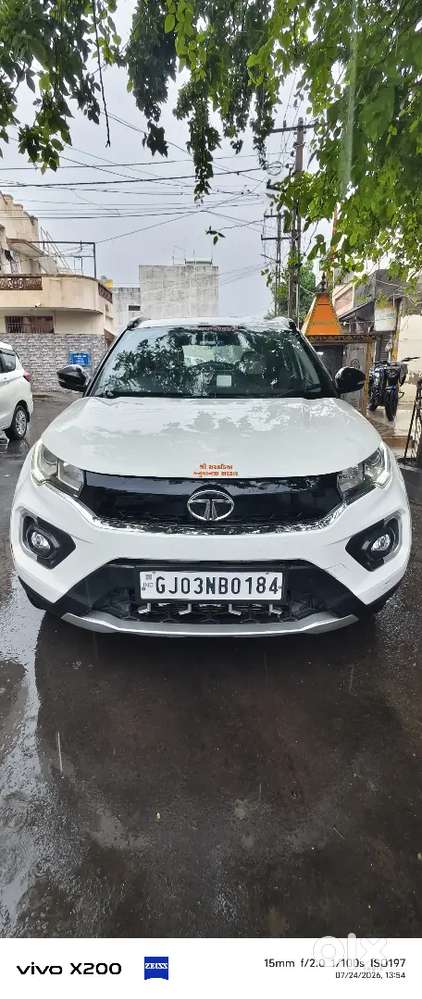 Tata Nexon 2023 पेट्रोल मनुअल