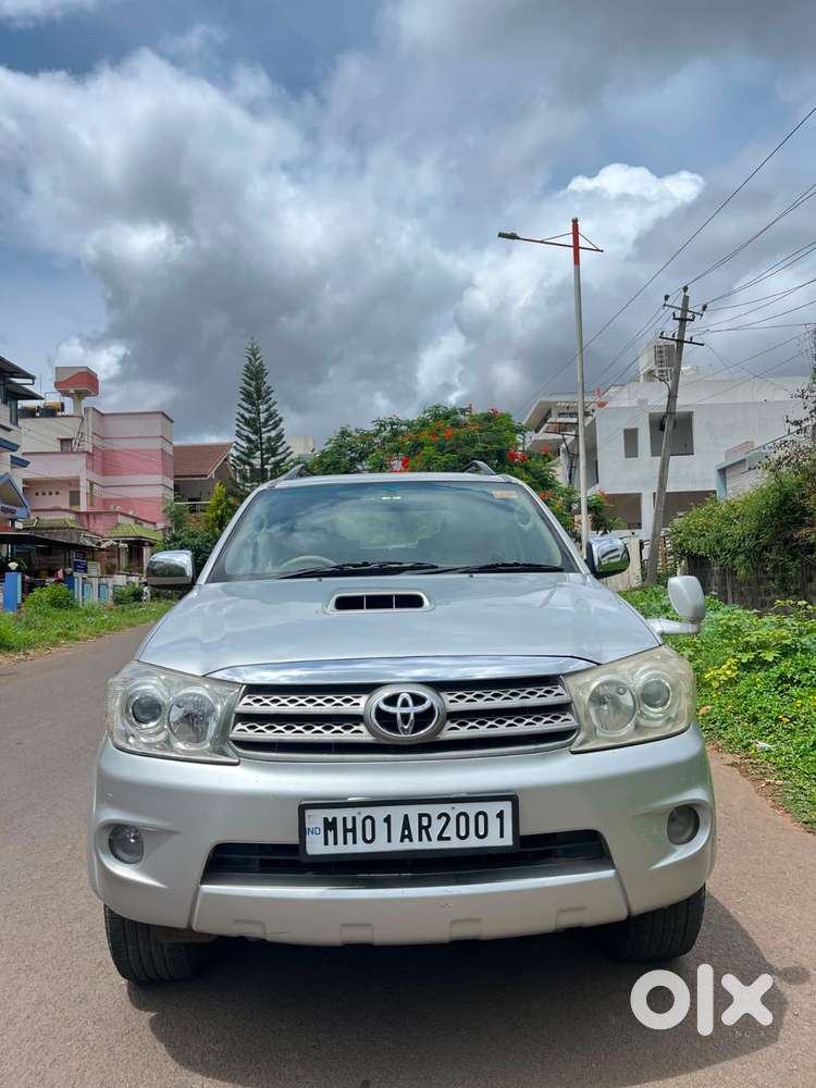 Toyota Fortuner [ ] 3.0 4x4 Mt, 2010, Diesel