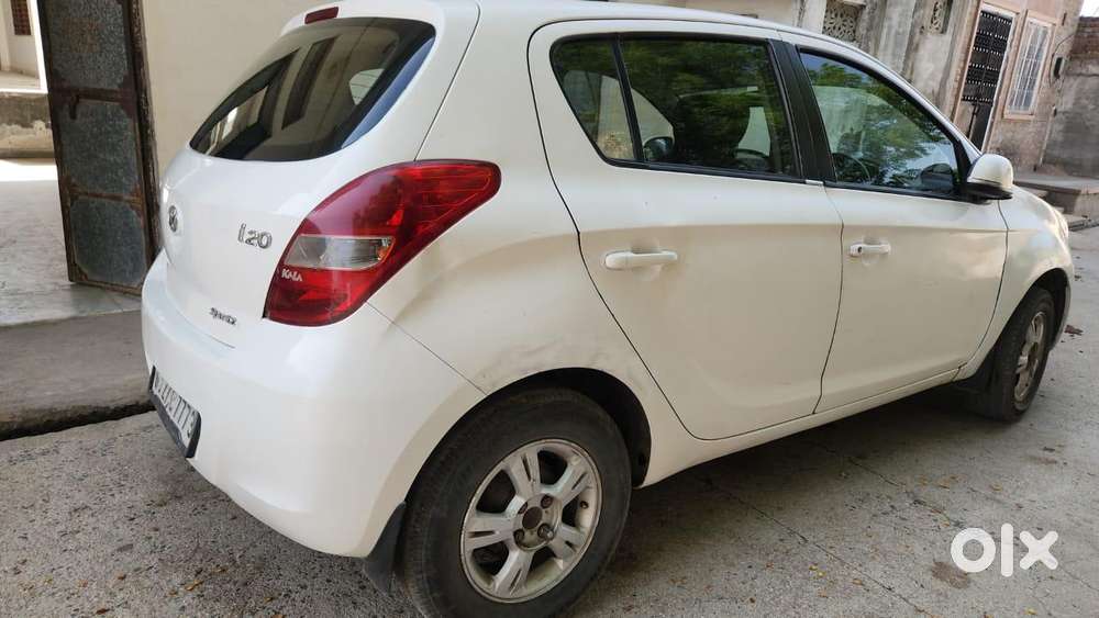 Hyundai I20 Sportz 1.4 Crdi, 2011, Diesel