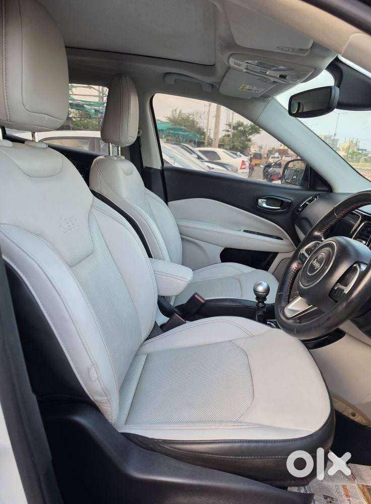 Maruti Suzuki Grand Vitara 1.5 Alpha Plus Intelligent Hybrid Ecvt, 2..