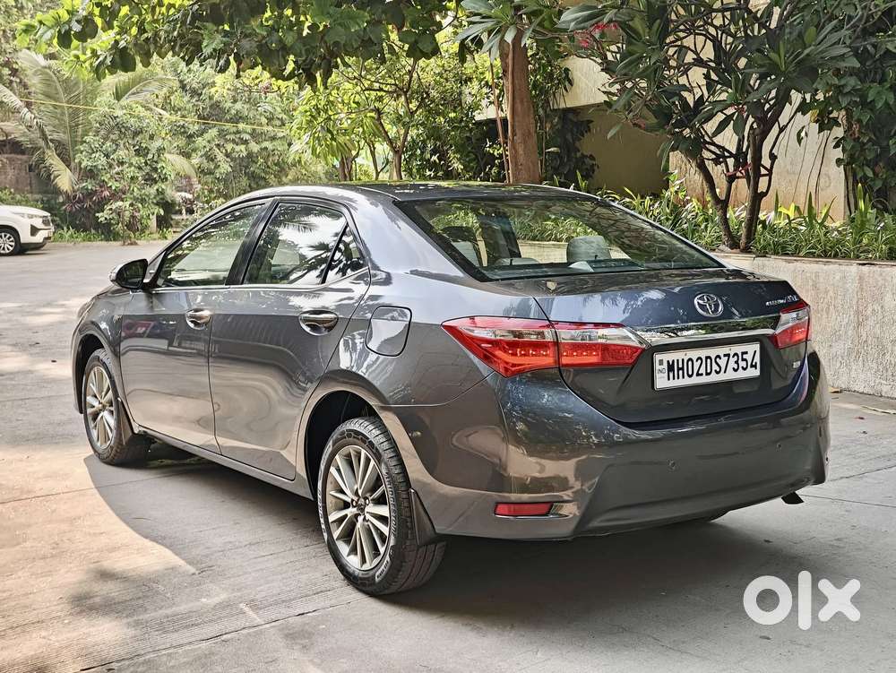 Toyota Corolla Altis 2010-2013 Gl, 2014, Petrol