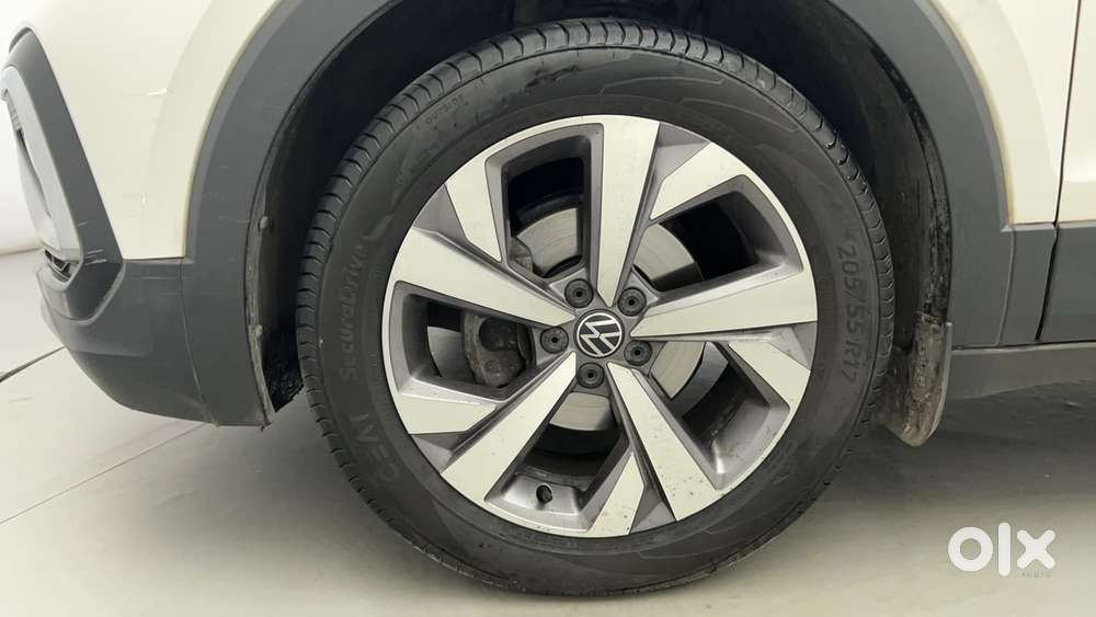 Volkswagen Taigun Topline 1.0 Tsi At (electric Seats), 2022, Petrol