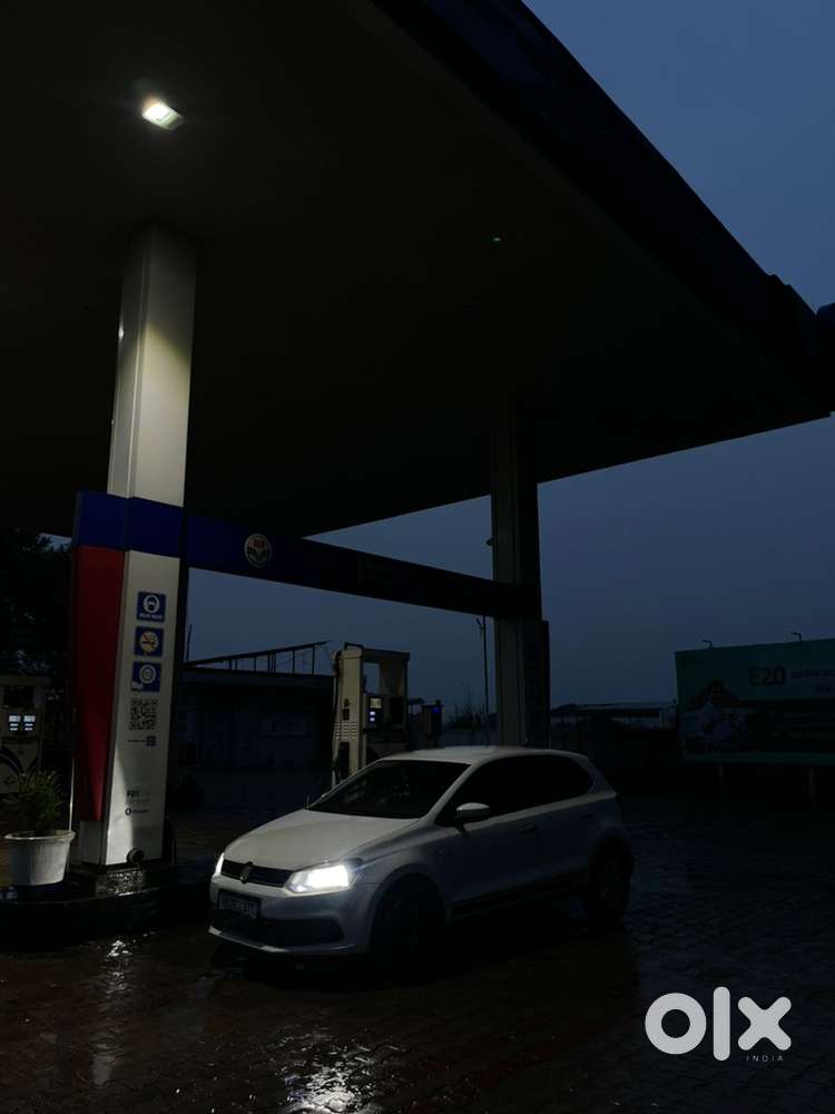 Volkswagen Polo Petrol 2015
