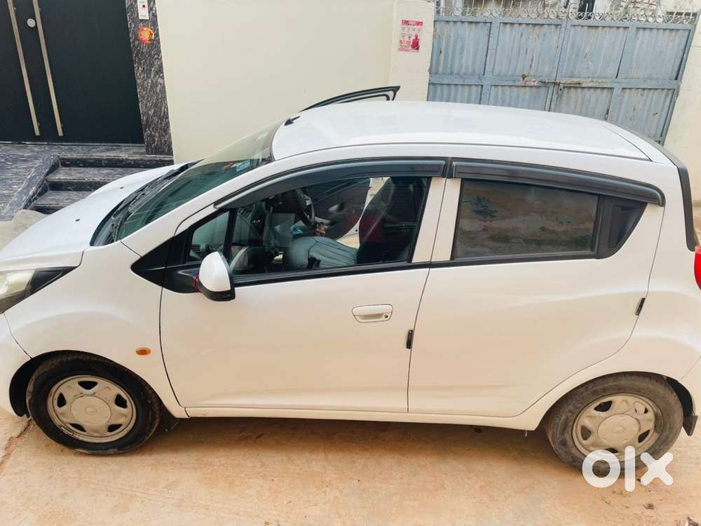 Chevrolet Beat Petrol 2016