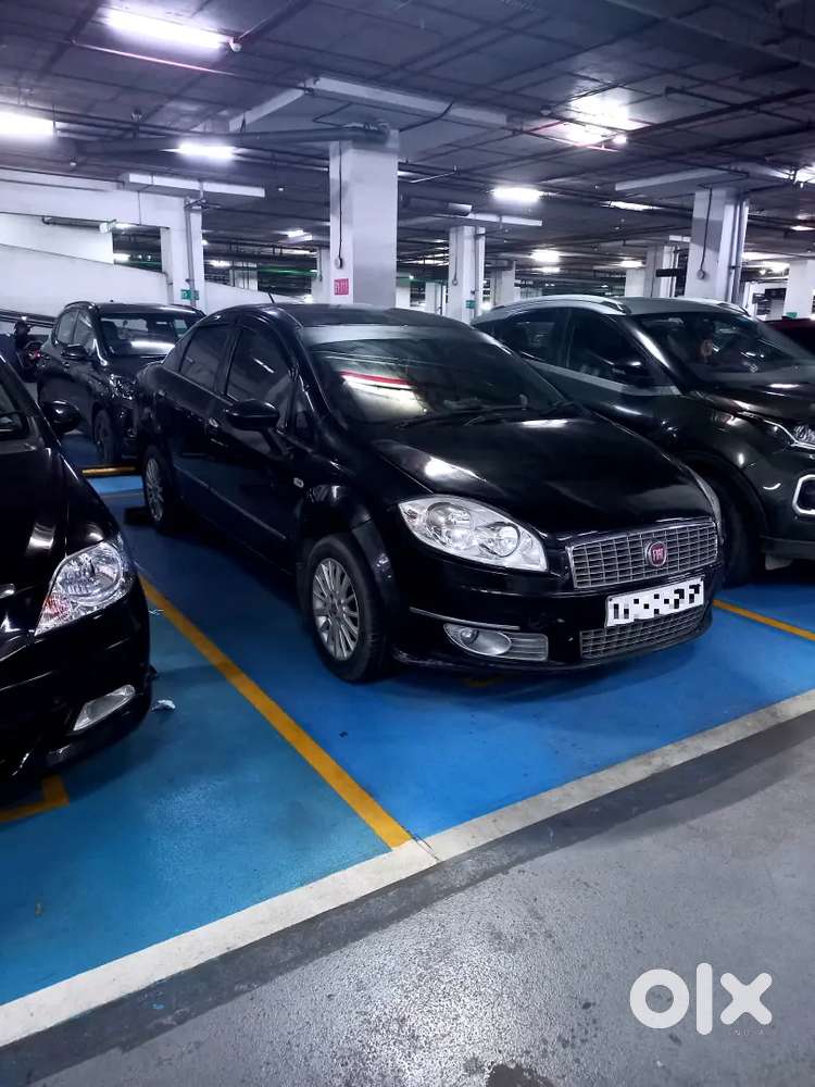 Fiat Linea Emotion 2010 Petrol Manual