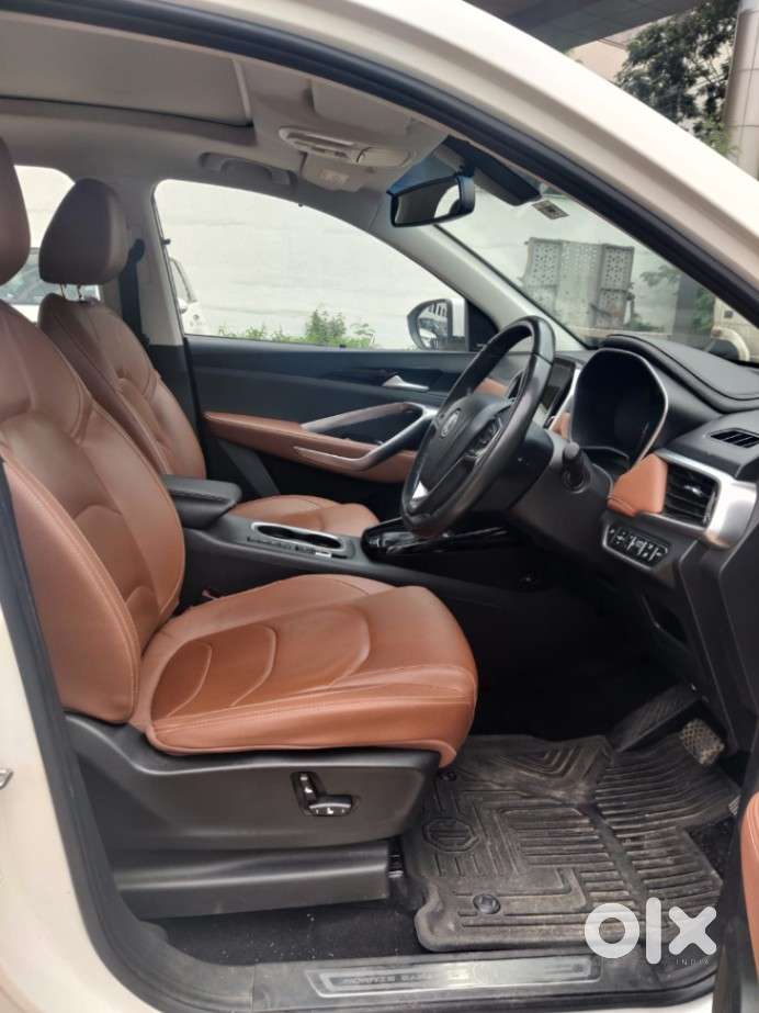 Mg Hector Plus 1.5 Sharp Turbo Cvt 6 Str, 2022, Petrol