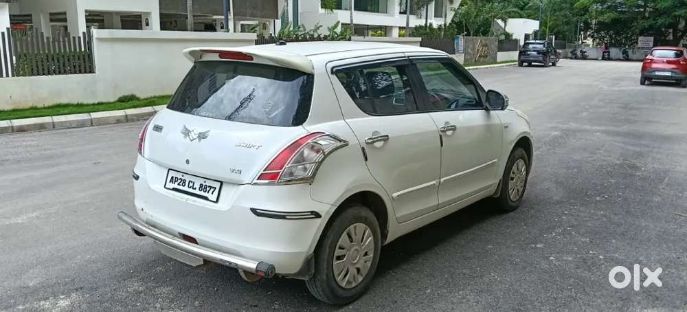 Maruti Suzuki Swift Vxi Bsiv, 2014, Petrol
