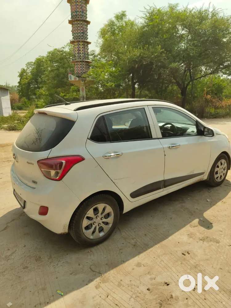 Hyundai Grand I10 Sportz 2015