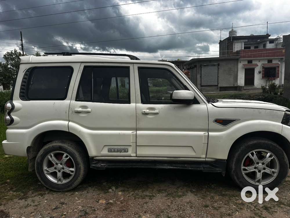 Mahindra Scorpio Classic 2016 Diesel 118000 Km Driven