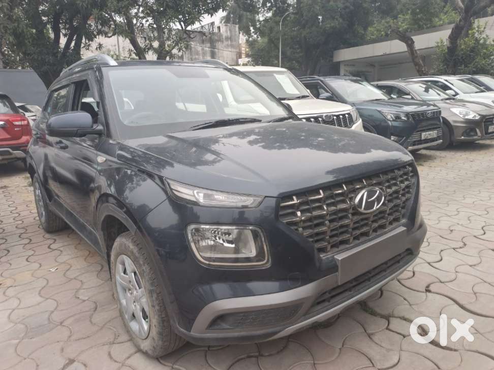 Hyundai Venue S 1.2 Petrol, 2022, Petrol