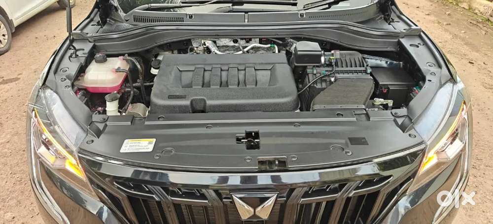 Mahindra Xuv700 2025 Diesel 34000 Km Driven