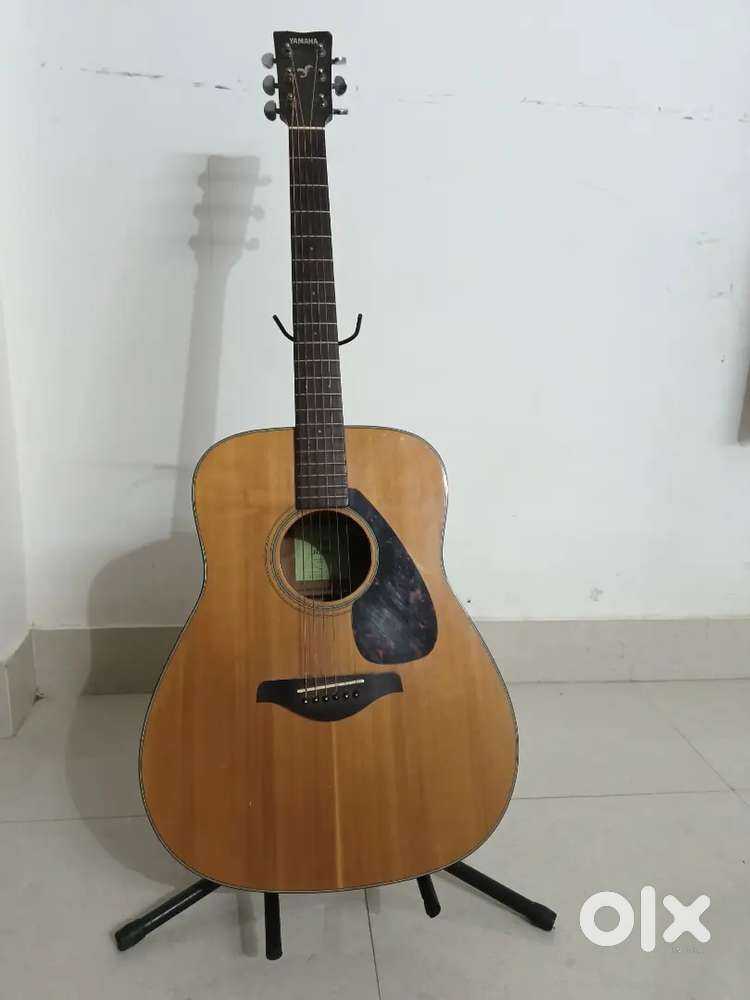 Yamaha FG800