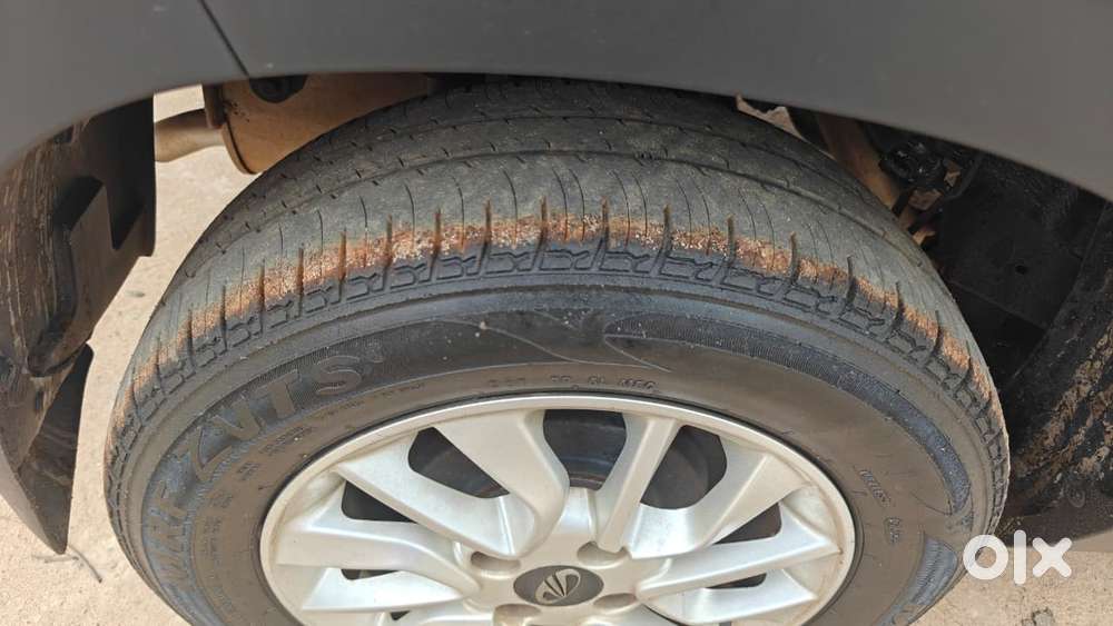 Mahindra Kuv 100 2016-2017 Mfalcon G80 K8 Dual Tone, 2016, Petrol