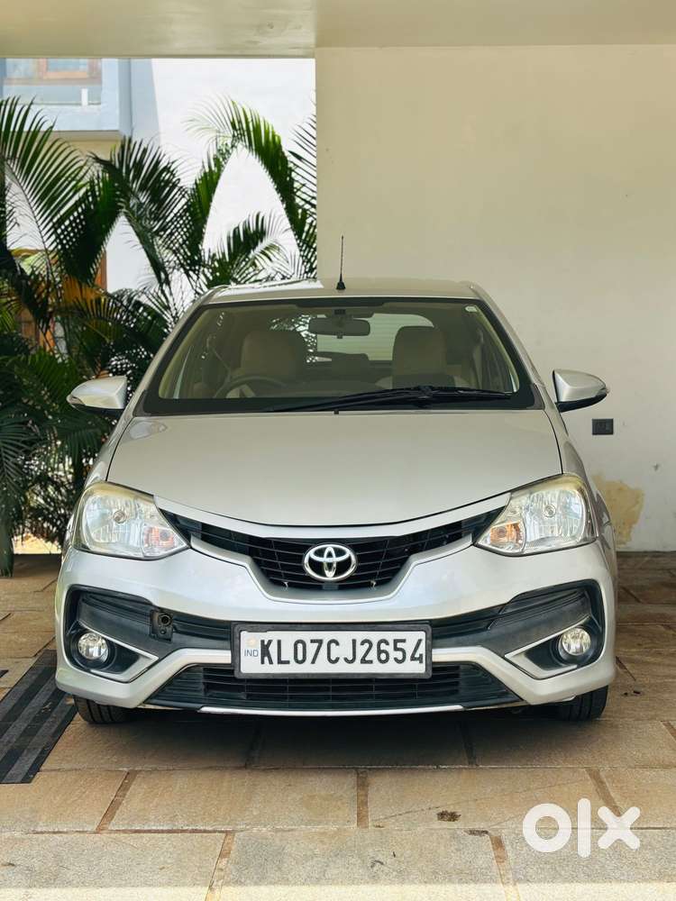 Toyota Etios Liva 1.2 V, 2017, Petrol