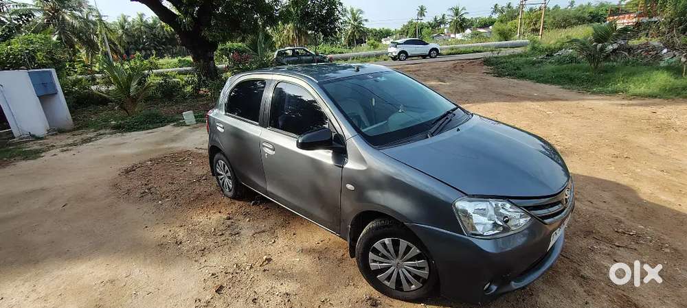 Toyota Etios Liva 2013