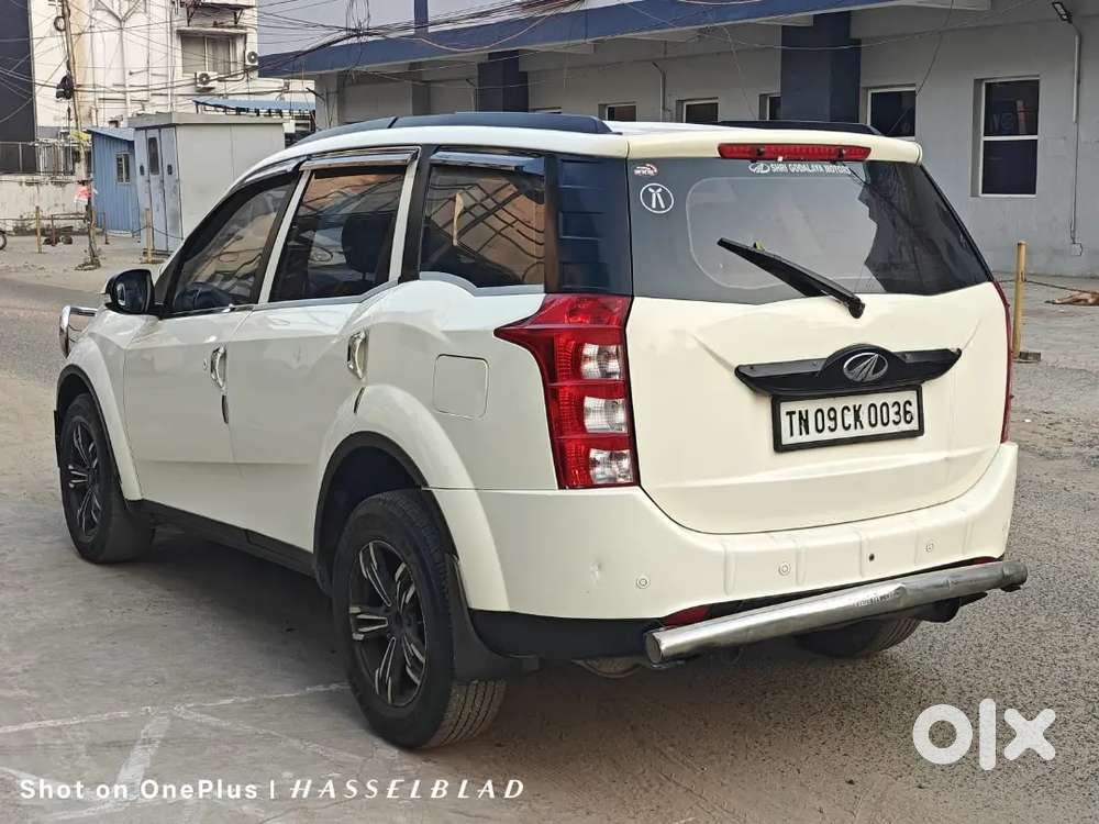 Mahindra Xuv500 2017 Diesel 100000 Km Driven