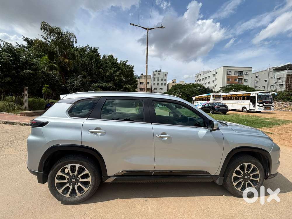 Maruti Suzuki Grand Vitara 1.5 Alpha Plus Intelligent Hybrid Ecvt, 2..