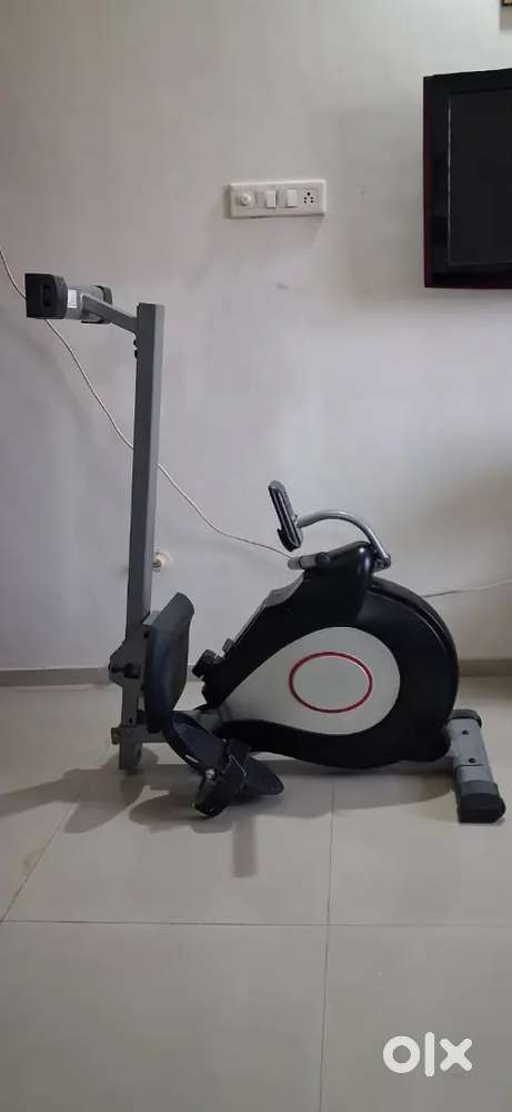 Rowing machine   Good condition