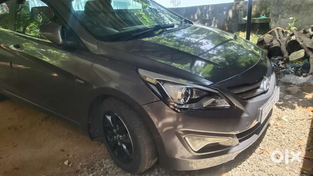 Hyundai Verna Crdi Sx 2012 Car
