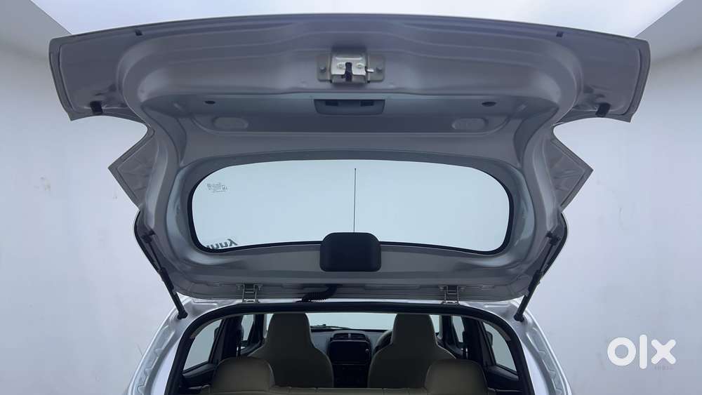 Renault Kwid 1.0 Rxt Amt, 2023, Petrol